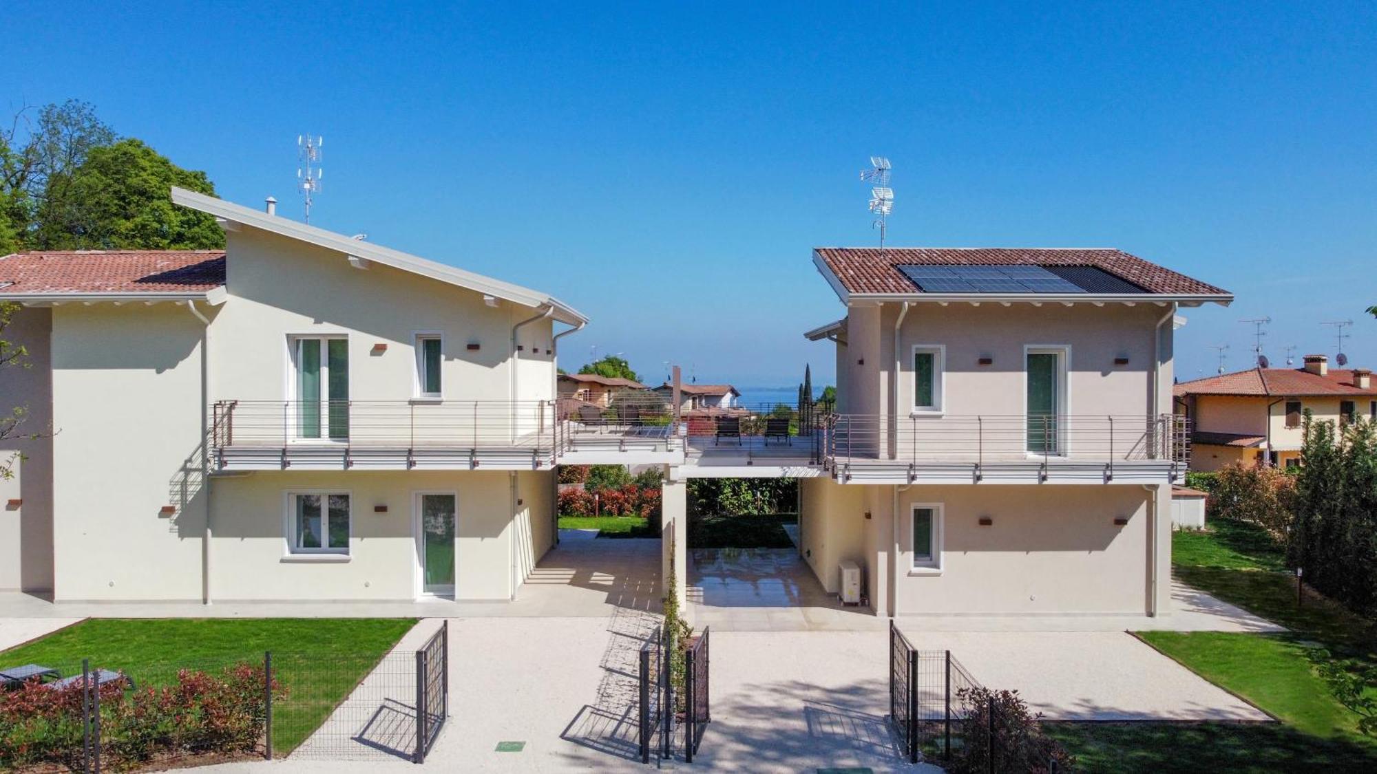 Luxury Villas Gardenia With Private Pool Padenghe sul Garda Εξωτερικό φωτογραφία