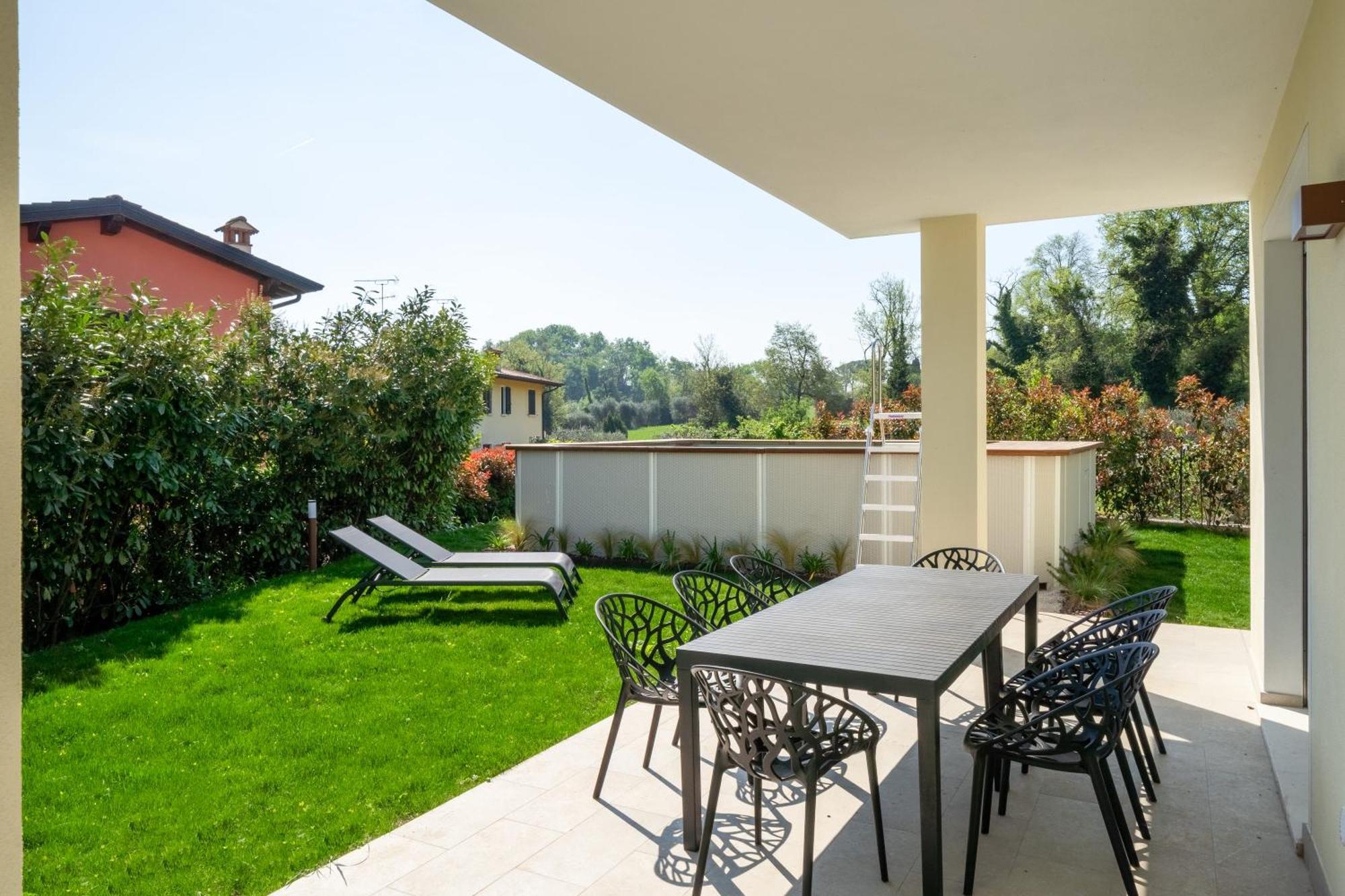 Luxury Villas Gardenia With Private Pool Padenghe sul Garda Εξωτερικό φωτογραφία