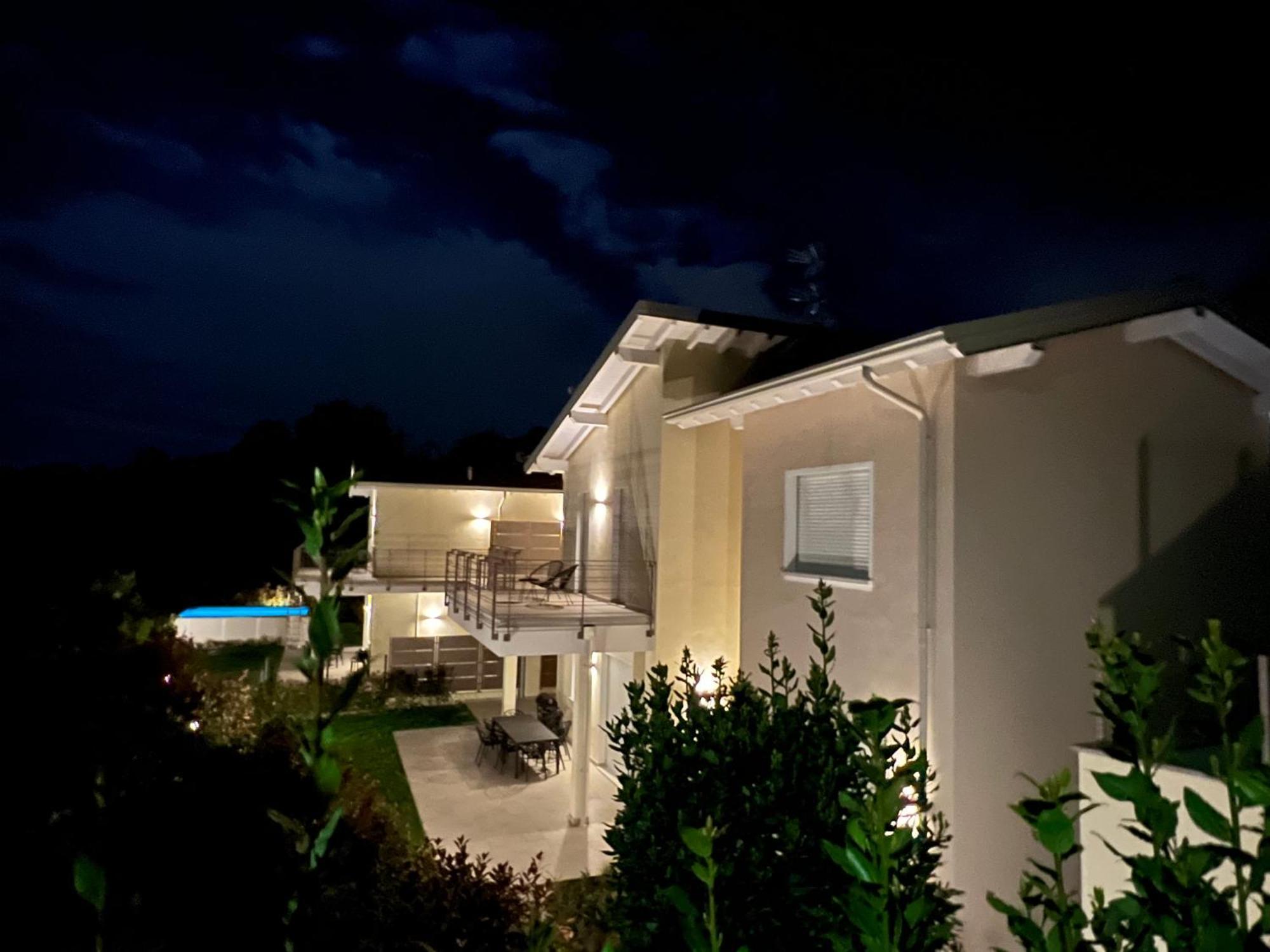 Luxury Villas Gardenia With Private Pool Padenghe sul Garda Εξωτερικό φωτογραφία