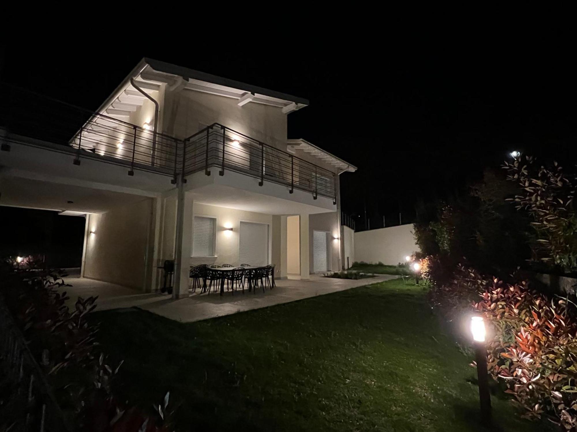 Luxury Villas Gardenia With Private Pool Padenghe sul Garda Εξωτερικό φωτογραφία