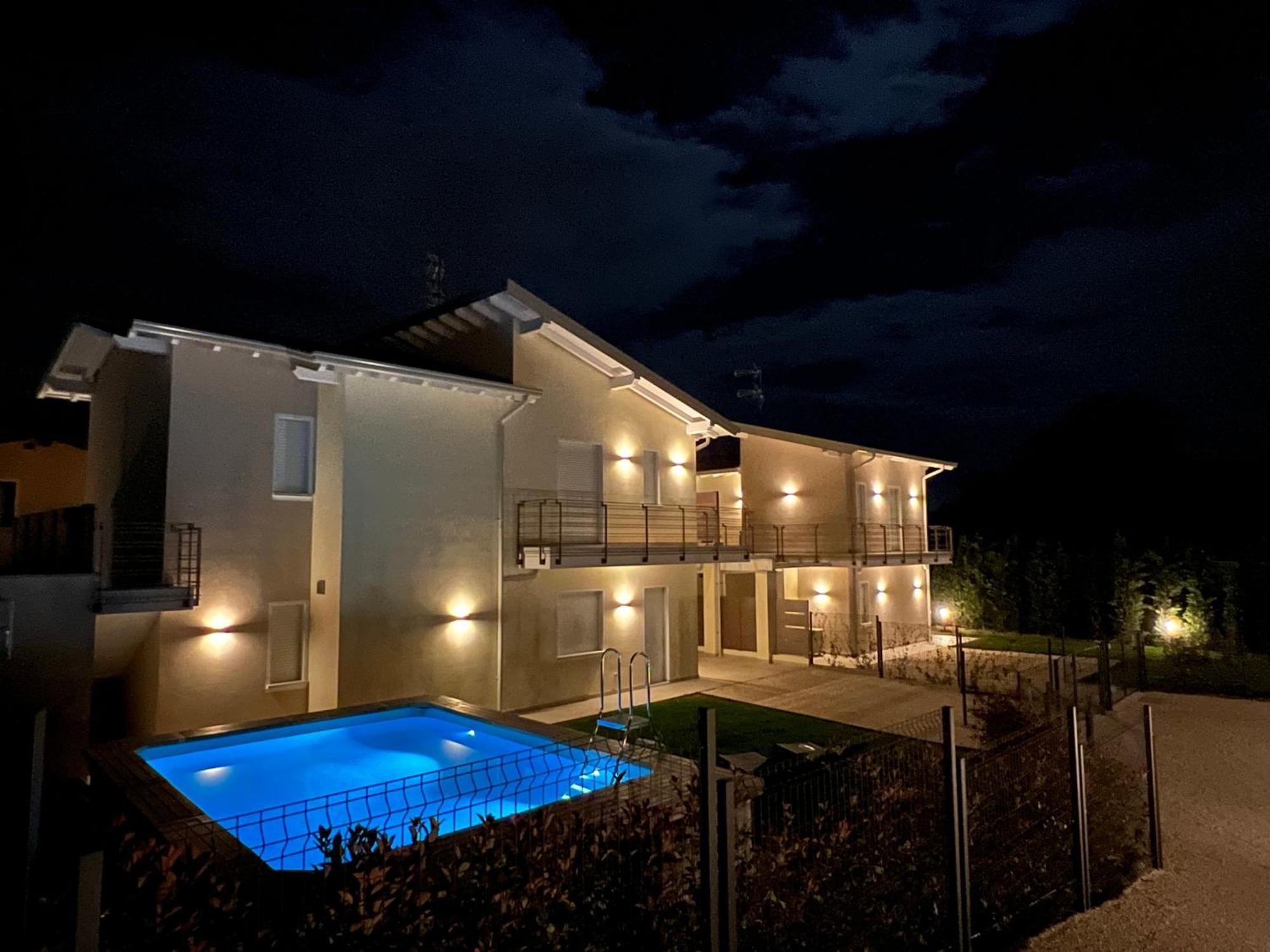 Luxury Villas Gardenia With Private Pool Padenghe sul Garda Εξωτερικό φωτογραφία