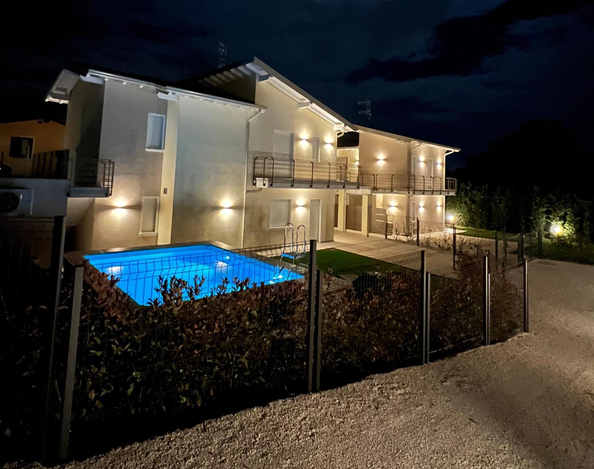 Luxury Villas Gardenia With Private Pool Padenghe sul Garda Εξωτερικό φωτογραφία